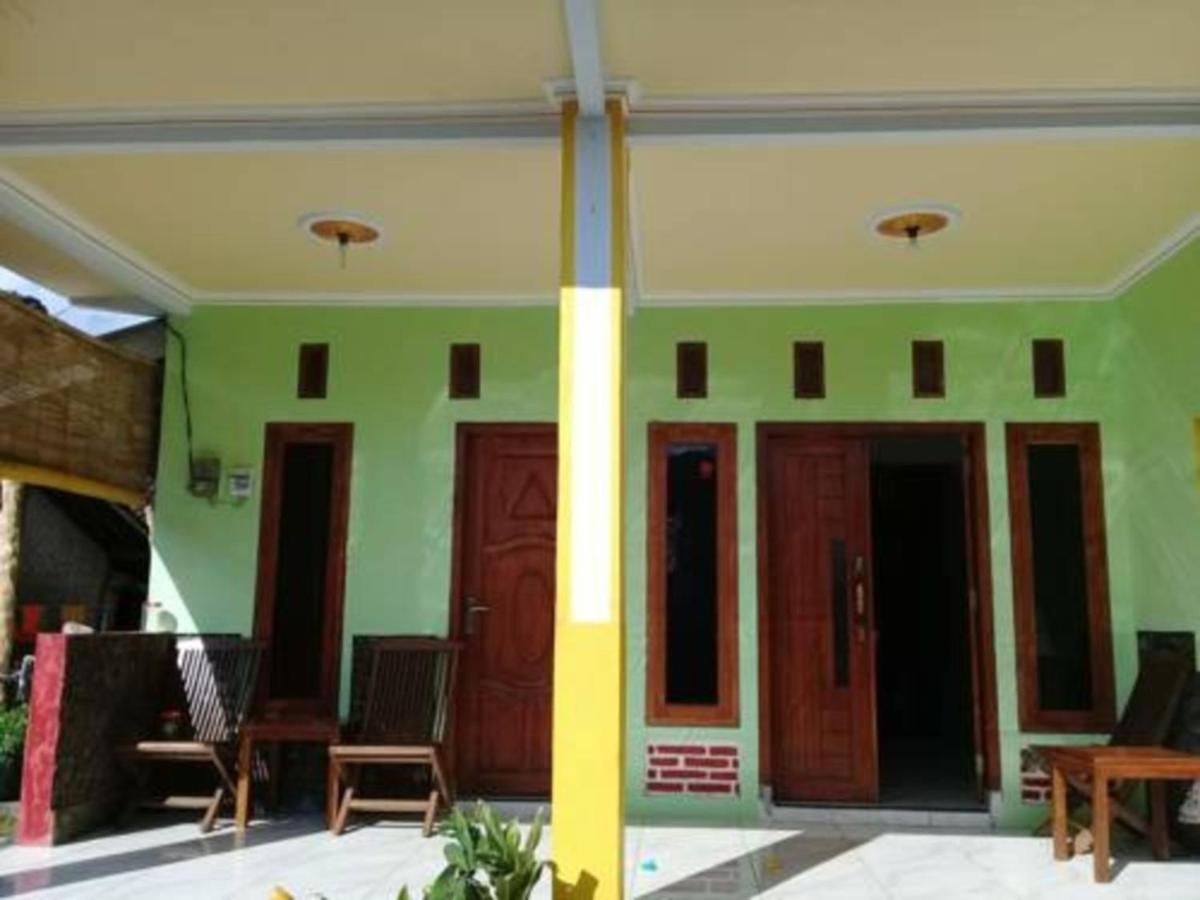 Ijen Mansjestic B&B Tamansuruh Экстерьер фото